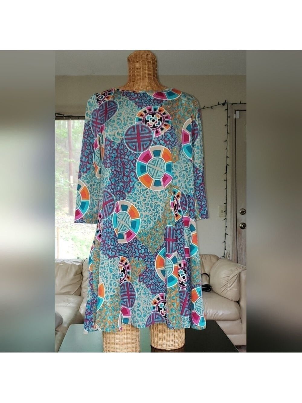 Ladies HERSHE Geometric Design Long Sleeve Mini Dress w/pockets - M